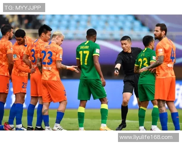 国安与鲁能2019年对决回顾：激情碰撞与战术较量的经典之战